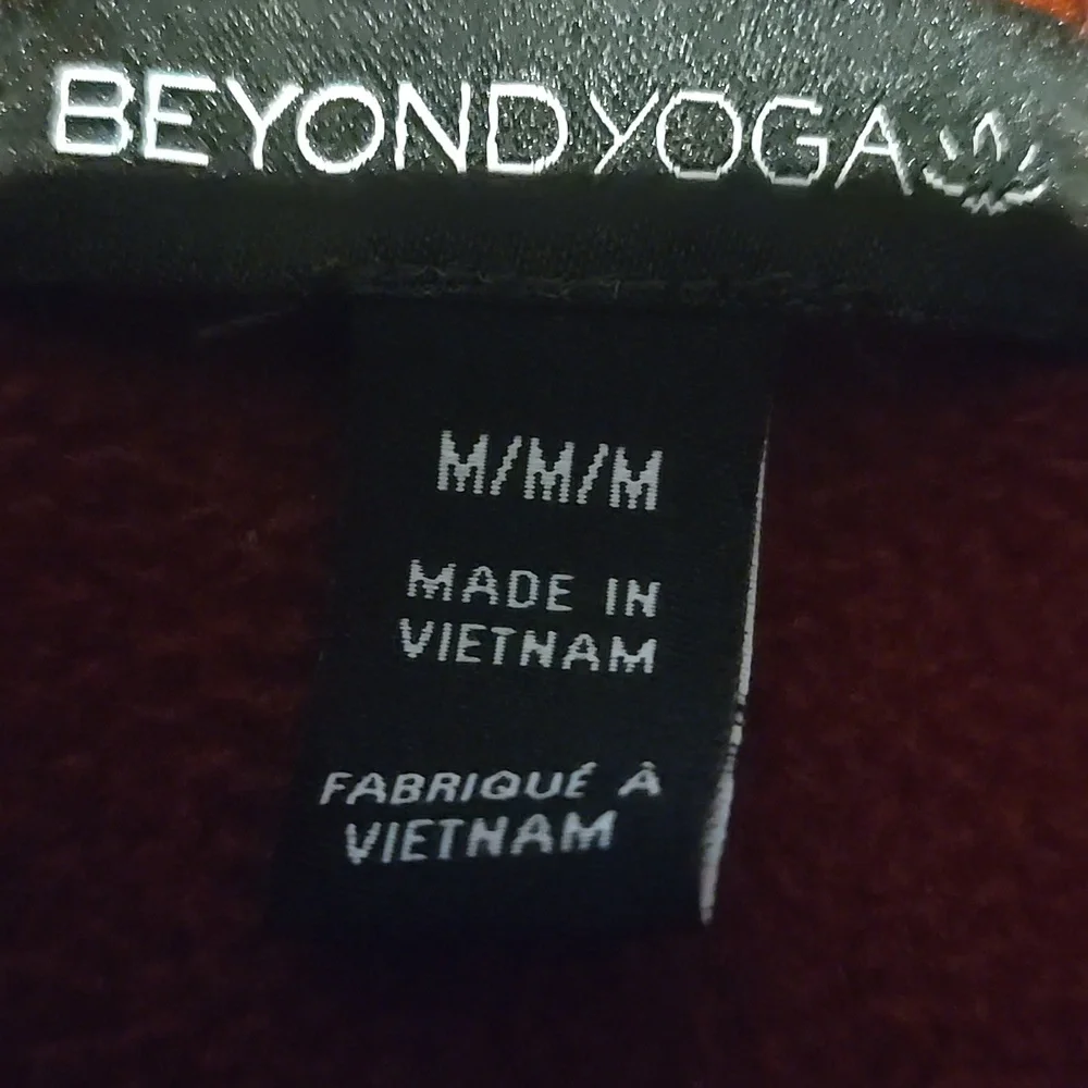 Beyond Yoga Maroon Explorer Half Zip Pullover-Med. #35 - Picture 6 of 7